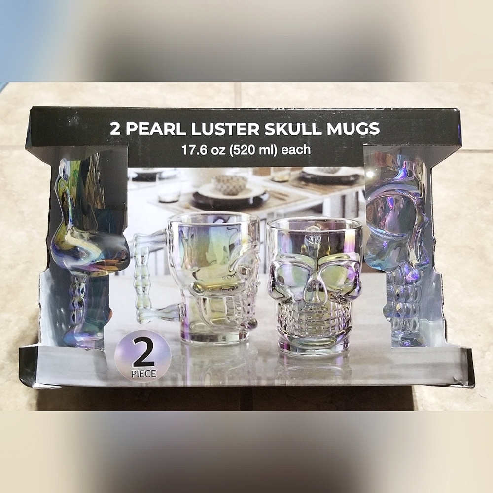 Circleware 2pc Pearl Luster 17.6 Oz Skull Mugs